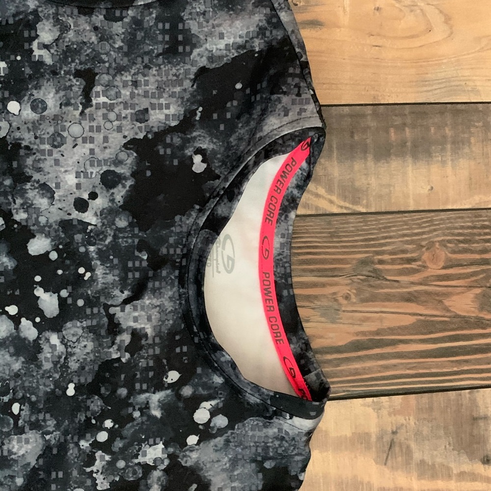Workout long sleeve/workout capris.